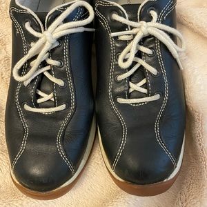 Rock port walking shoes